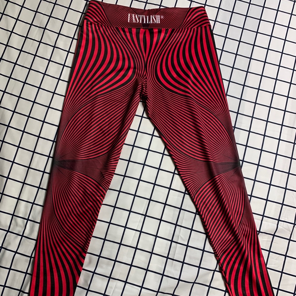 Pink swirl print legging